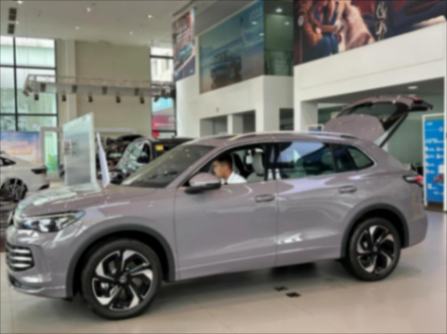 取消1.5T預(yù)計18萬起售,大眾途觀L Pro實(shí)車到店,配副駕屏+懷擋