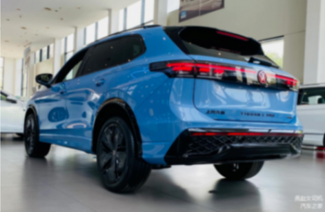 取消1.5T預(yù)計18萬起售,大眾途觀L Pro實(shí)車到店,配副駕屏+懷擋