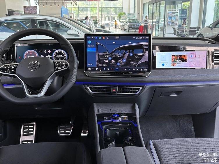 取消1.5T預(yù)計18萬起售,大眾途觀L Pro實(shí)車到店,配副駕屏+懷擋