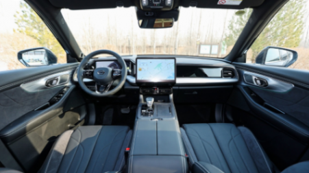 ES9家用無憂之選,更有2萬補貼和5成首付2年0月供0利息