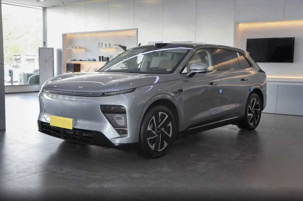 18.98萬起,配空懸+CDC,兩套動力可選,星紀元ET是你的菜嗎?