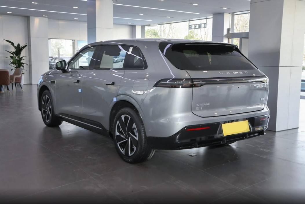 18.98萬起,配空懸+CDC,兩套動力可選,星紀元ET是你的菜嗎?