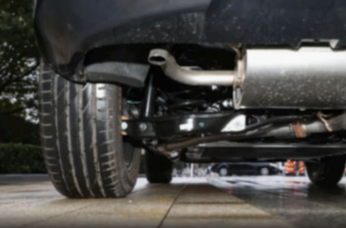 配新一代1.5T超混動力,一箱油能跑1300km,帶你看榮威D5X DMH