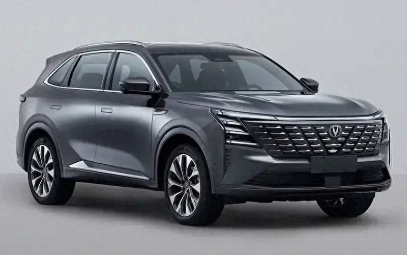 長安六款新車齊申報,明年停售燃油車,圍剿比亞迪? 圖片