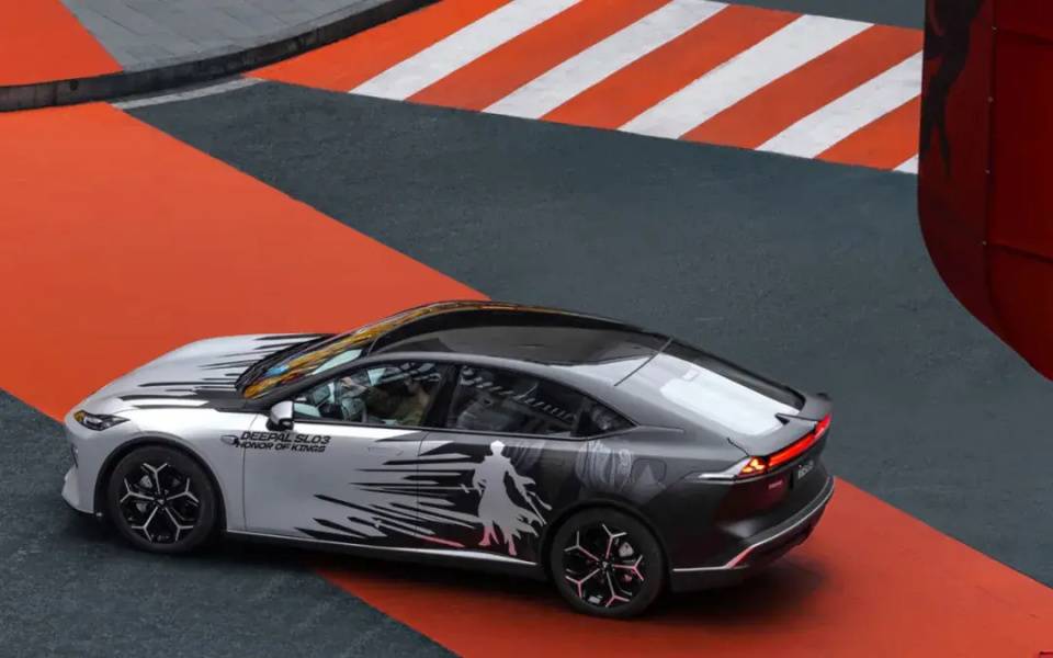 長安六款新車齊申報,明年停售燃油車,圍剿比亞迪? 圖片