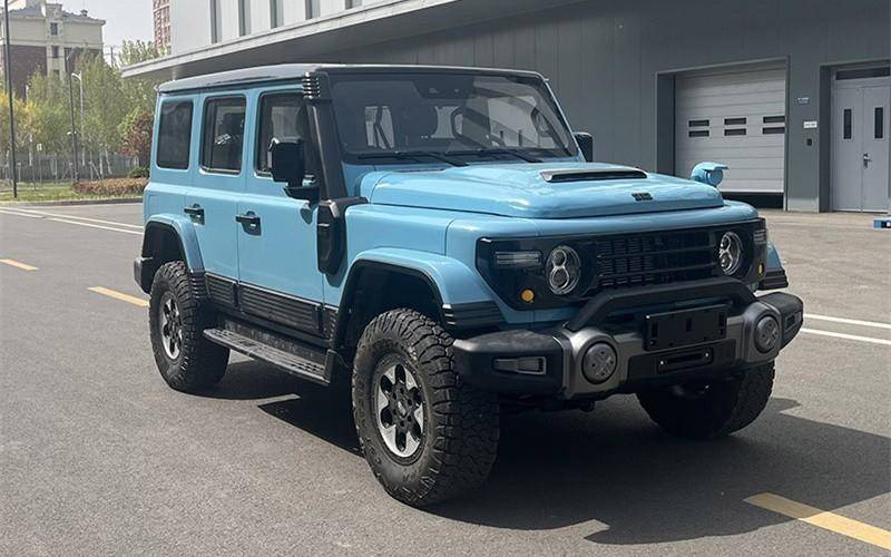 全新北汽制造212實車曝光,顏值大漲,或配2.0T+8AT