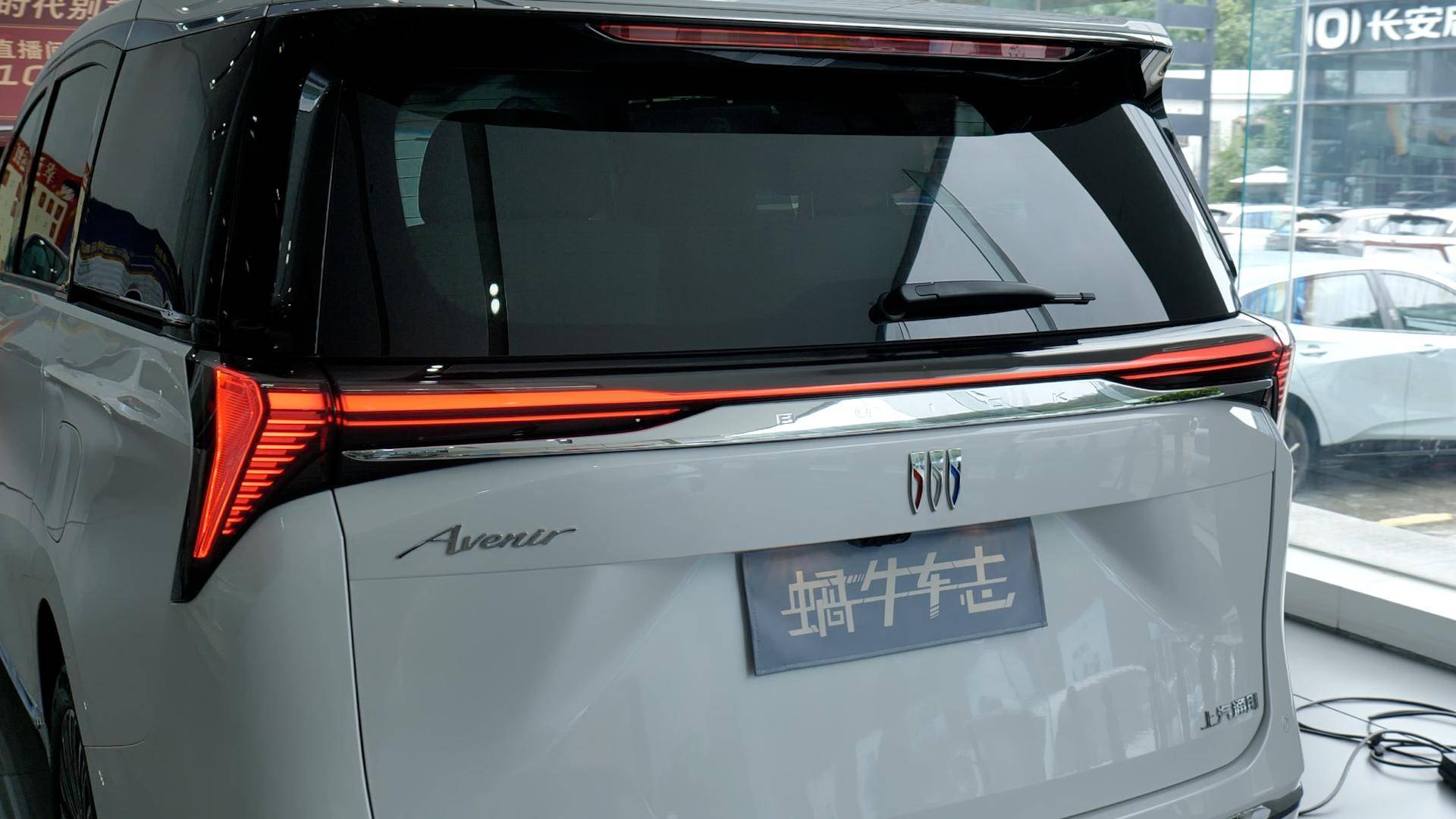 4月銷量差近一半!別克GL8能靠PHEV奪回?選它還是騰勢D9?