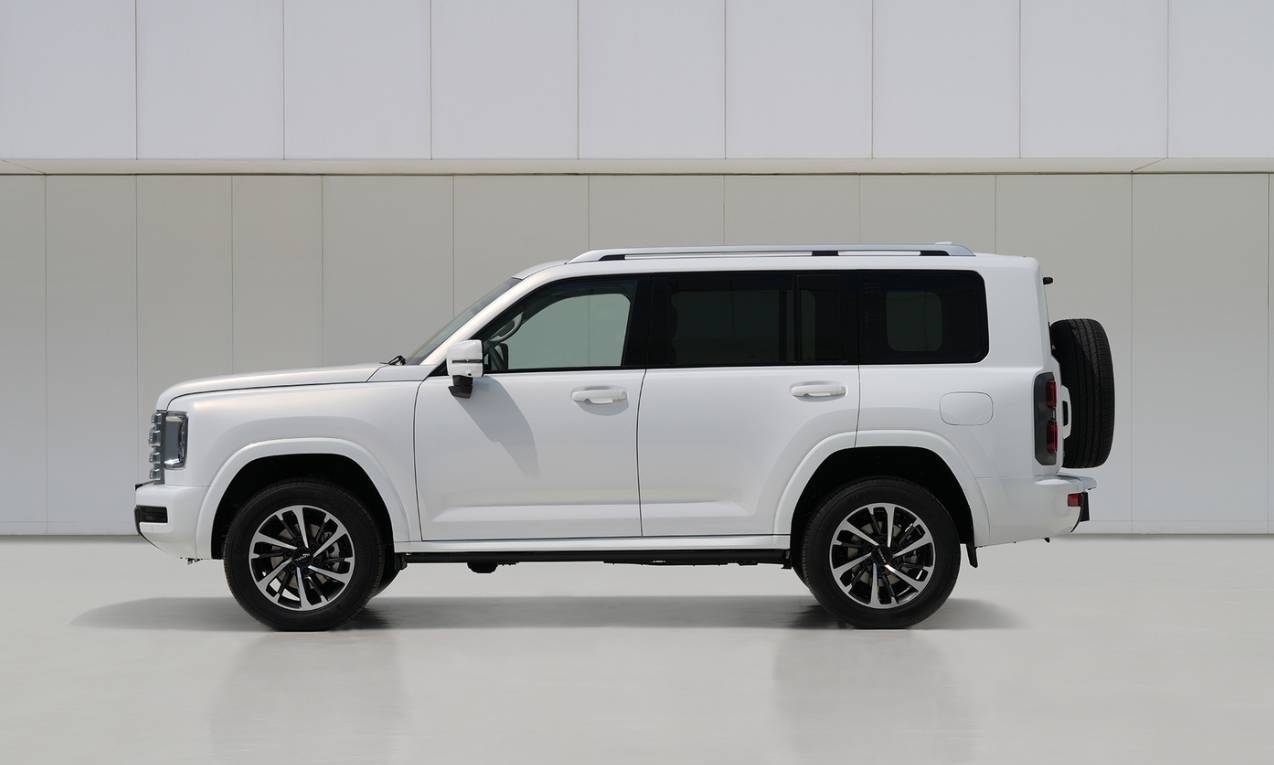 狙擊烈馬和普拉多?哈弗H9和豹8等國產方盒子越野車登場!