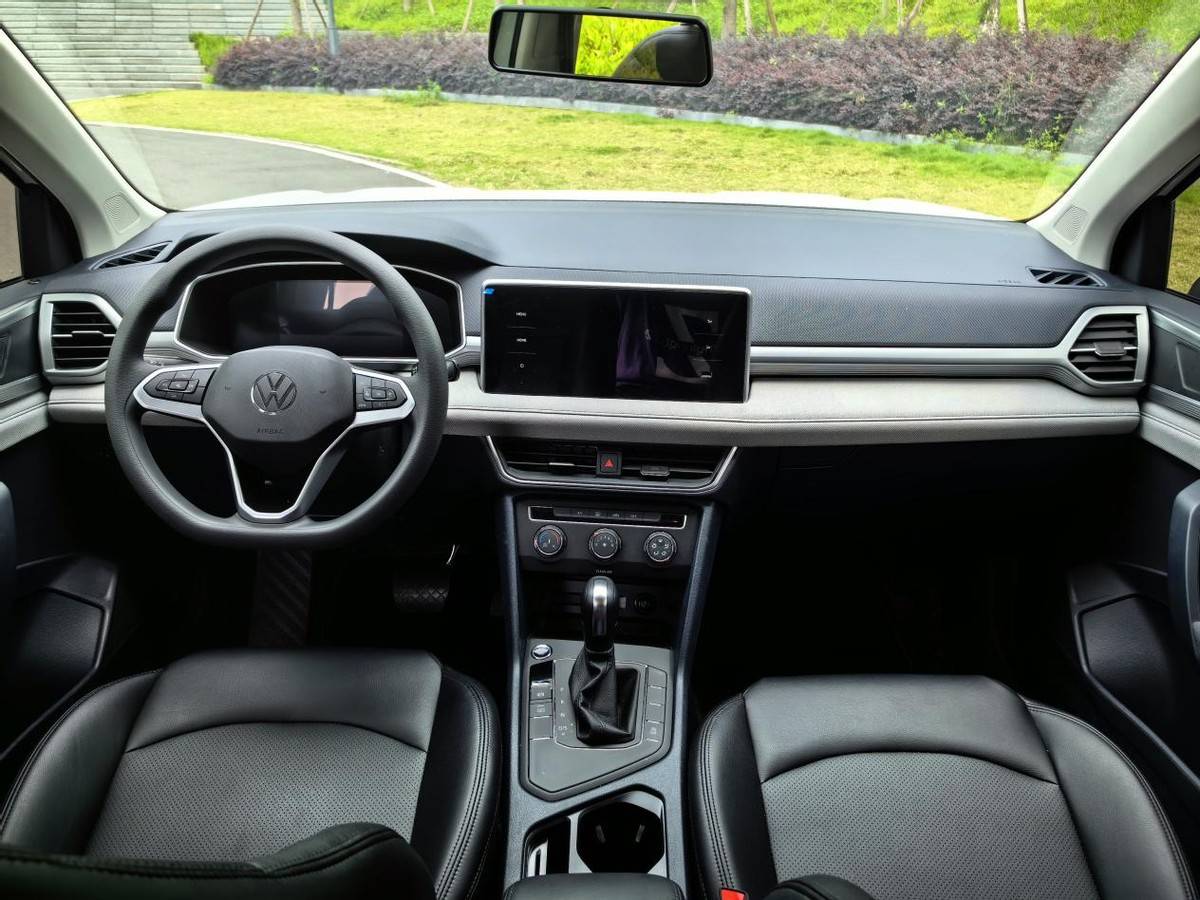 藍(lán)電E5榮耀版對(duì)比大眾途岳:自主、合資差距這么大?