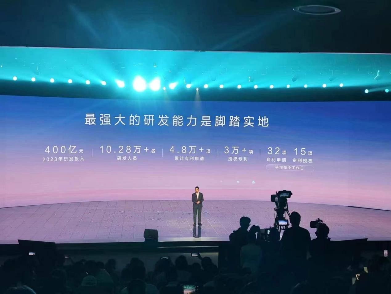 揚(yáng)帆出海!苦修“內(nèi)功”、加速本土化進(jìn)程,比亞迪圈粉全球市場(chǎng)!