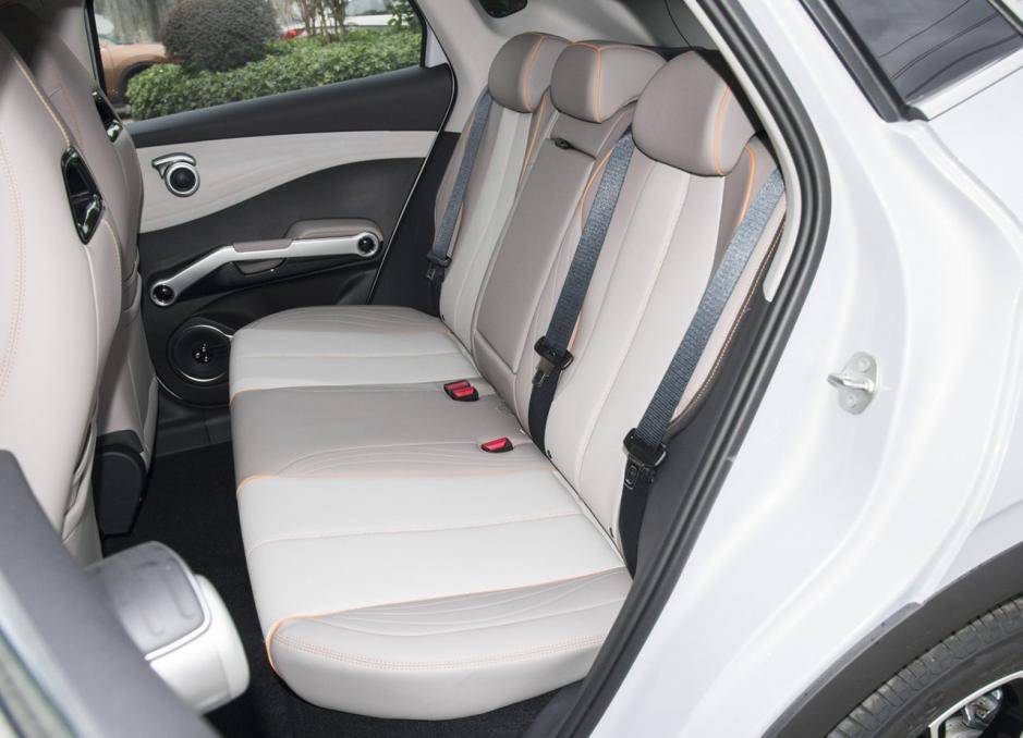 墻內墻外兩頭香,比亞迪元PLUS的產品亮點有多吸引人?