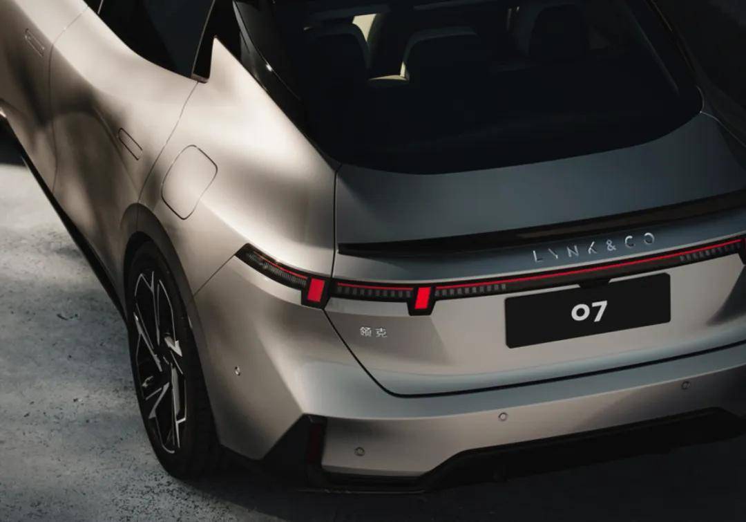 領克07,做插混就已經贏了?