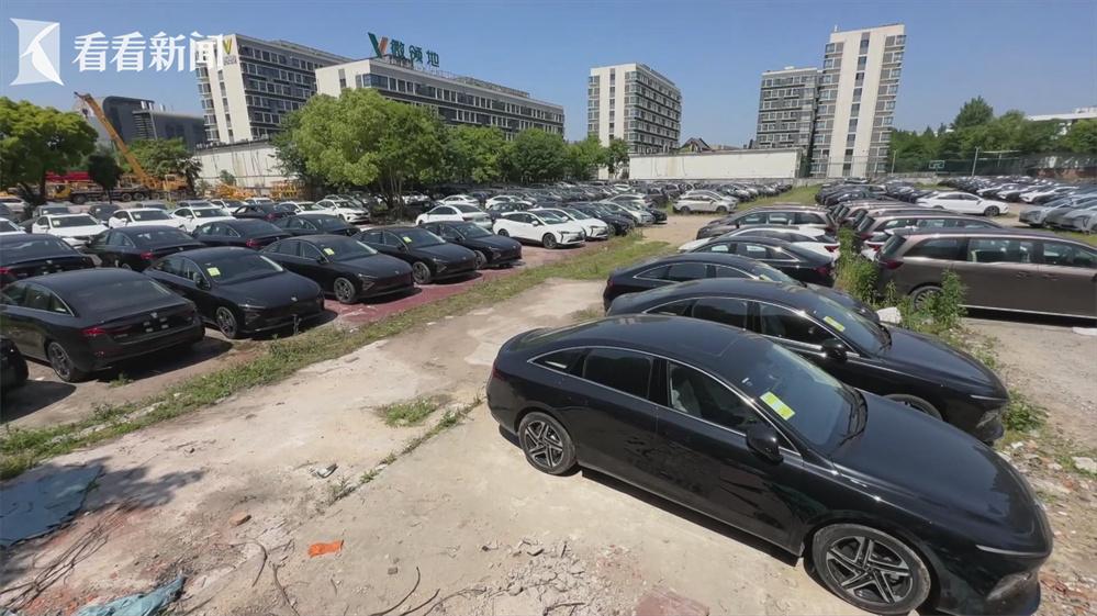 車主喊貴險企喊虧 新能源車險如何破局?