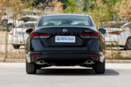 天籟20周年黑金版來襲!整車煥新,高級感十足!