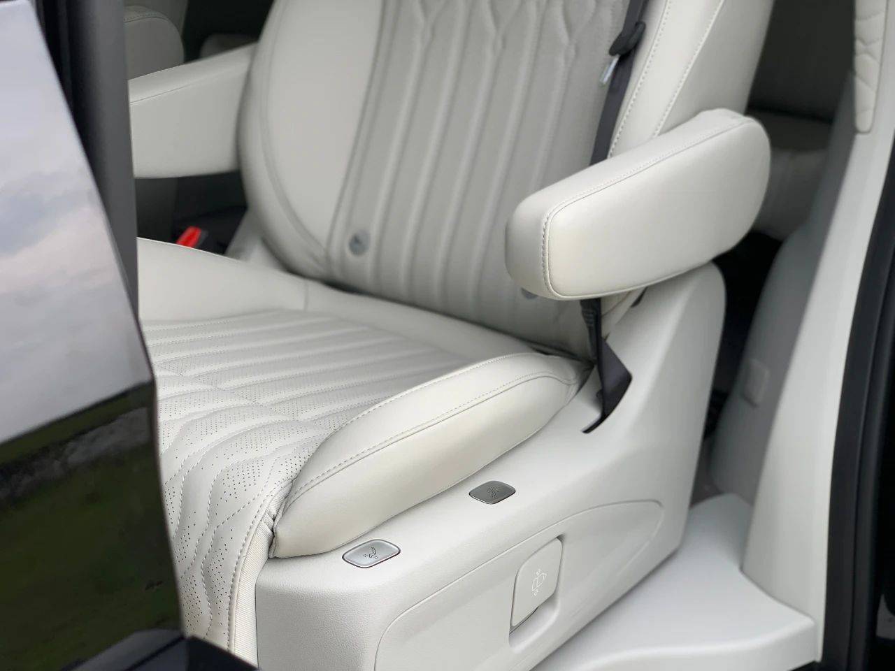 試駕星海V9:人稱夢想家青春版,續航1300公里,20萬級增程無對手