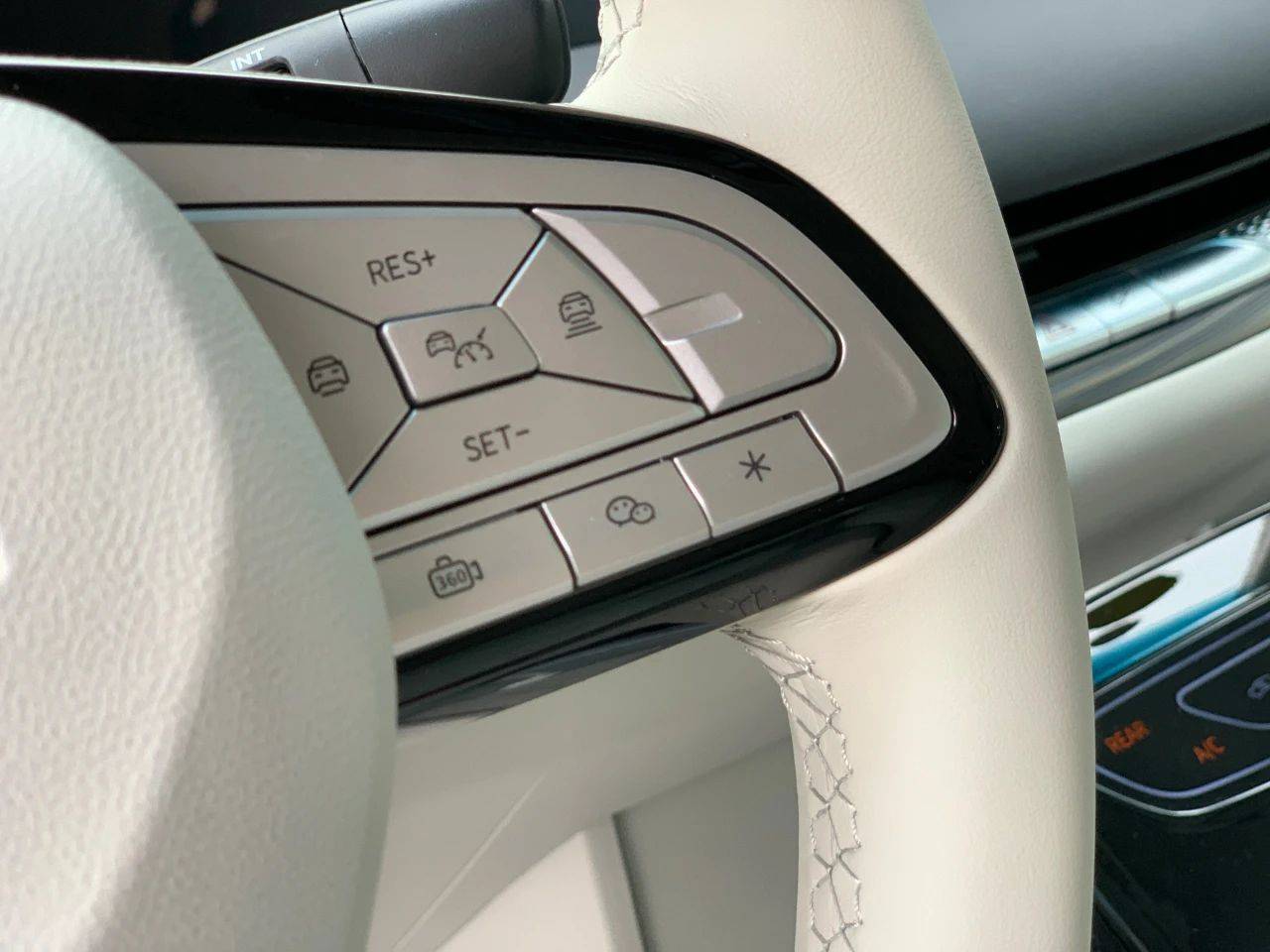 試駕星海V9:人稱夢想家青春版,續航1300公里,20萬級增程無對手