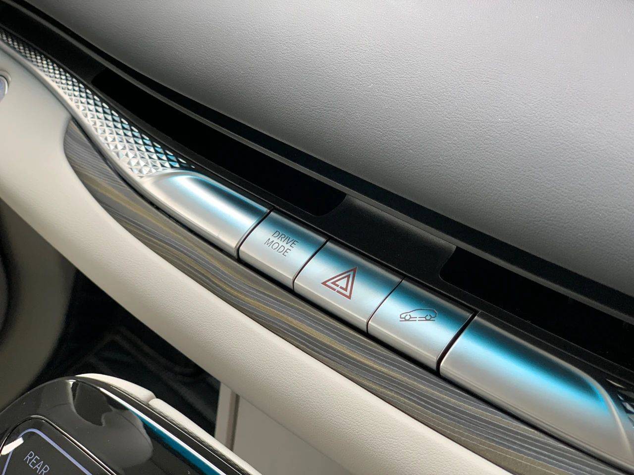 試駕星海V9:人稱夢想家青春版,續航1300公里,20萬級增程無對手