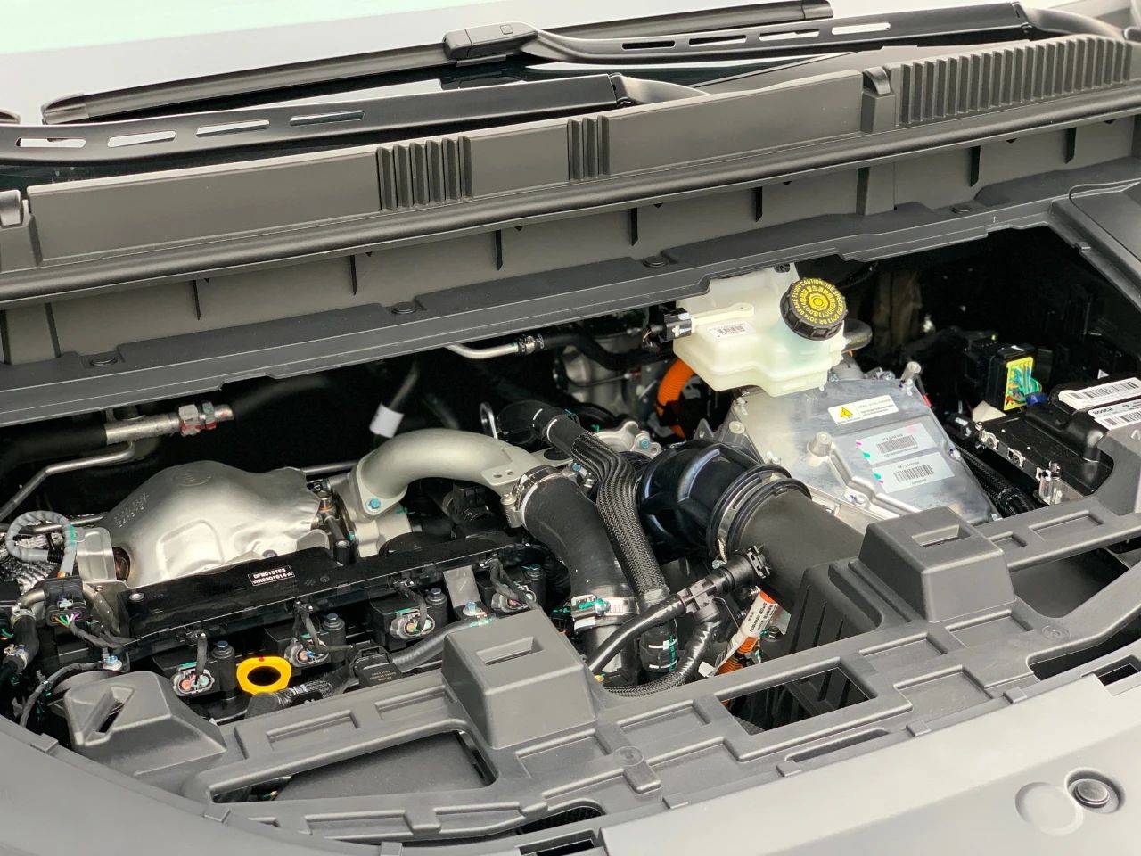 試駕星海V9:人稱夢想家青春版,續航1300公里,20萬級增程無對手