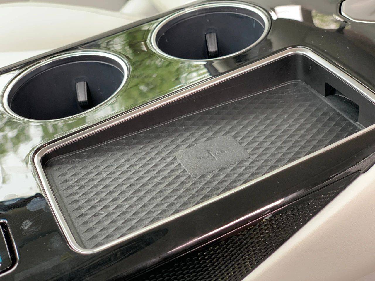 試駕星海V9:人稱夢想家青春版,續航1300公里,20萬級增程無對手