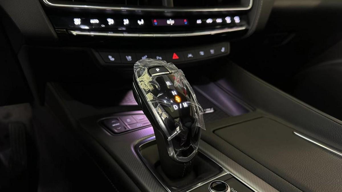 探店實拍凱迪拉克CT5,優惠7萬,標配2.0T加后驅,值得入手嗎?