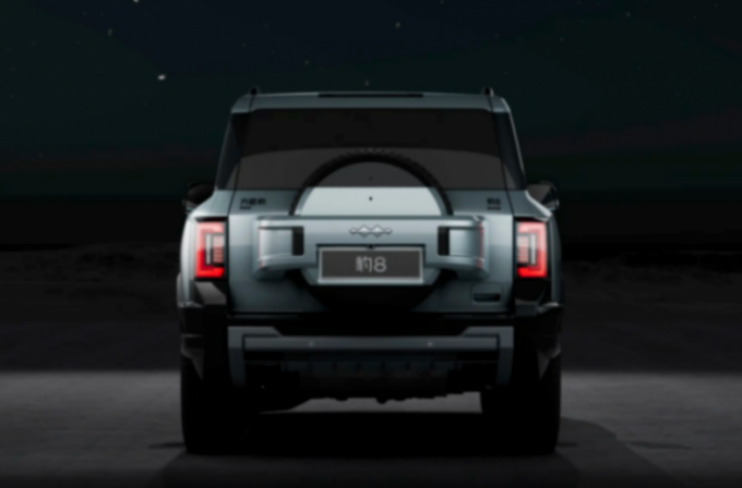 方程豹豹8要來了,車長5.2米配雙電機(jī)+2.0T混動(dòng),預(yù)計(jì)下半年上市