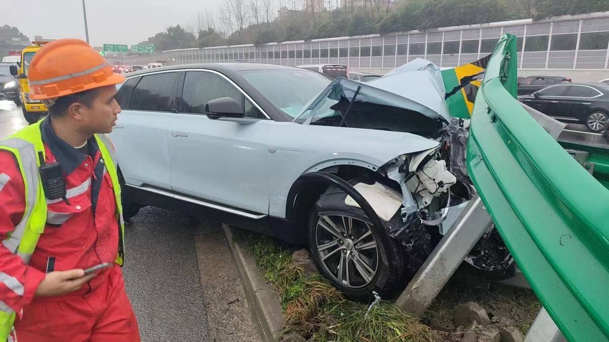 痛點逐個擊破,凱迪拉克IQ傲歌的殺手锏