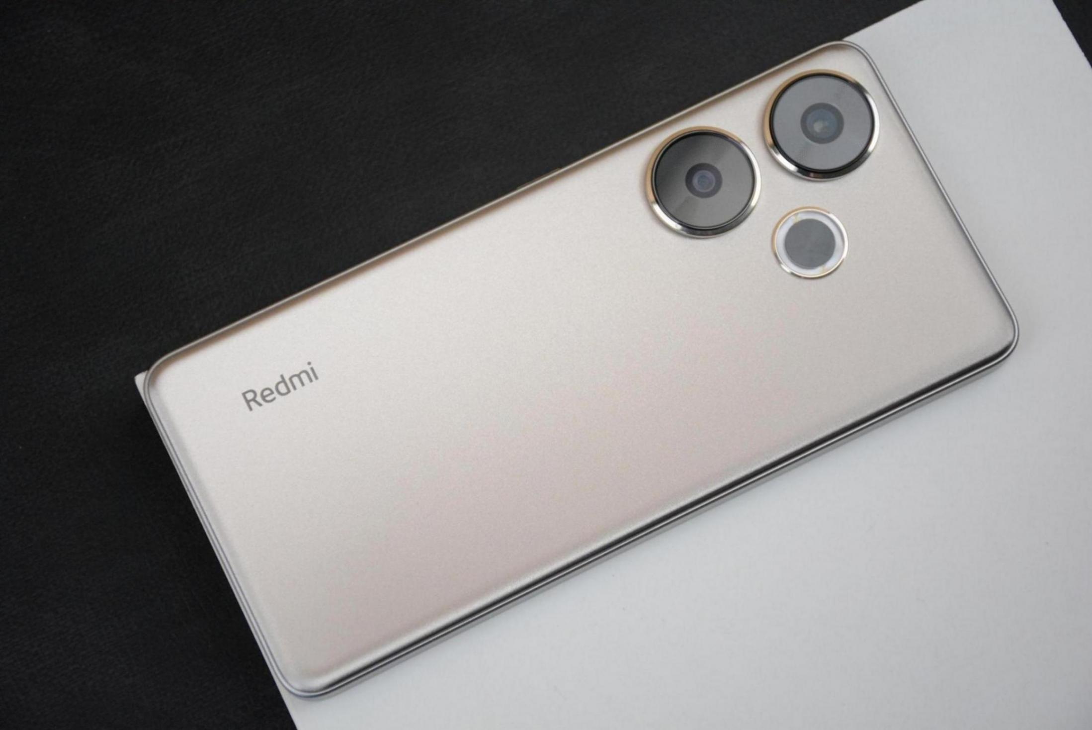 這波中端機(jī)大混戰(zhàn),紅米Turbo 3贏麻了,為什么罵得越慘賣得越多?