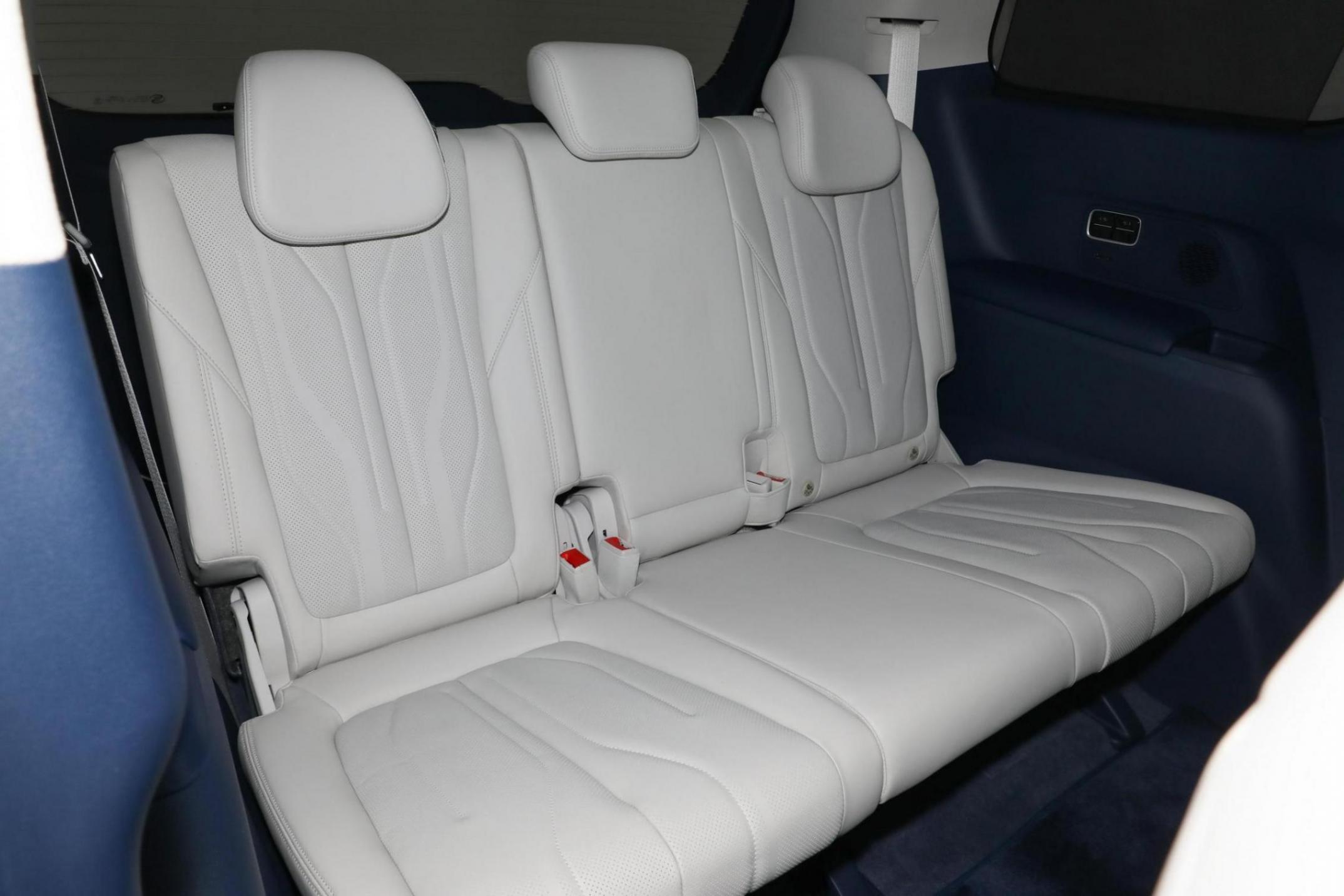 別克GL8插混訂單突破2萬,座椅舒適性解析