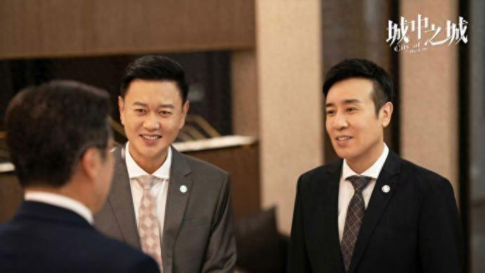 上海“金融三部曲”向上開(kāi)花,《城中之城》獲黃金檔電視劇收視率年冠