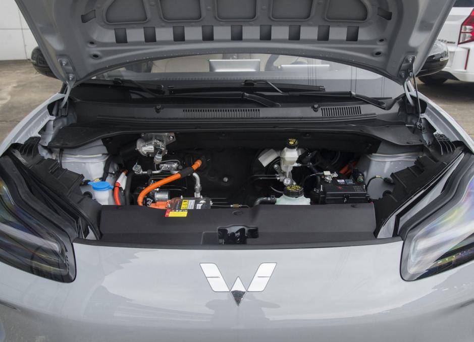 五菱繽果打開了小姐姐買車的心門,好看、好開、好便宜!