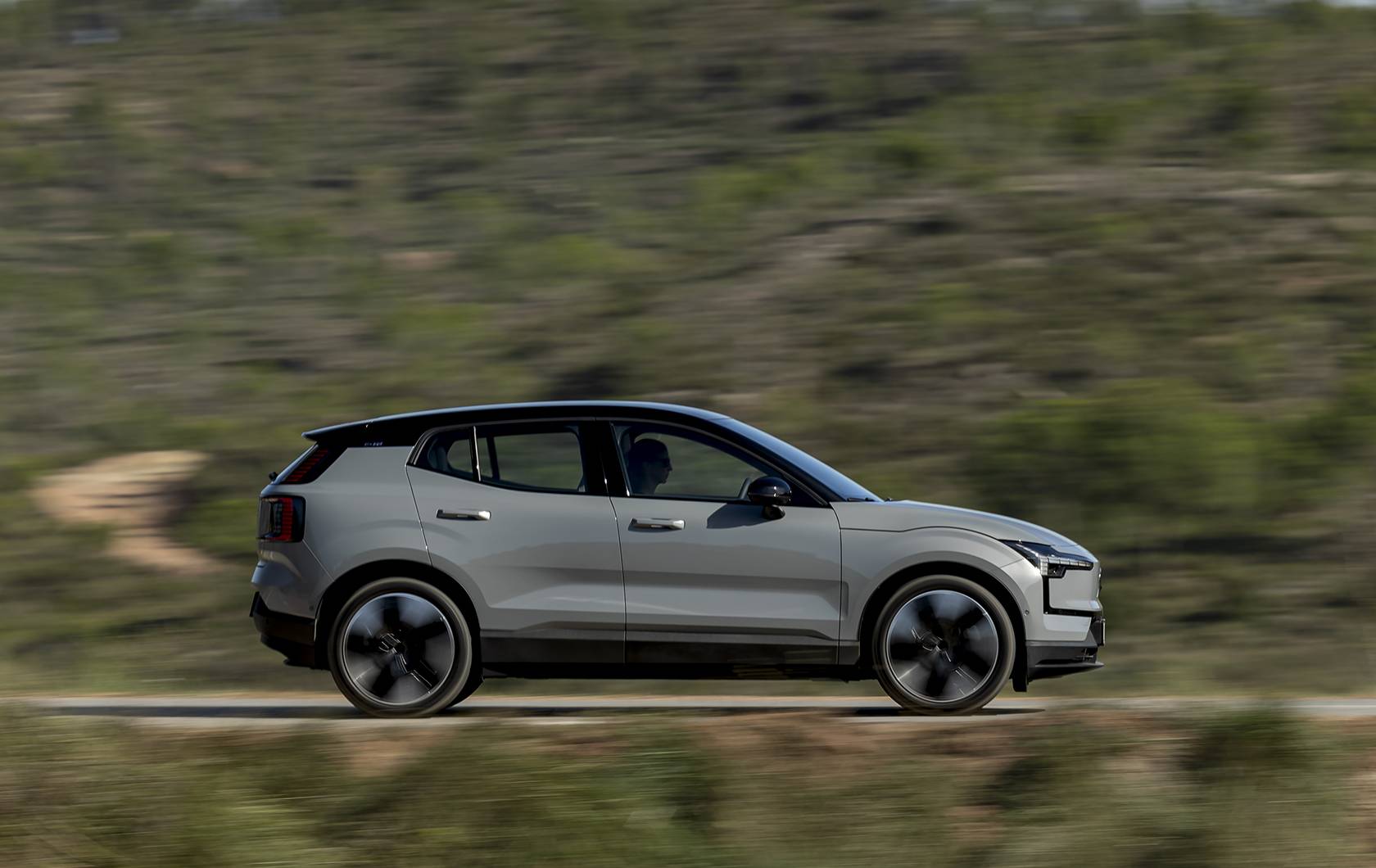 卷土重來:沃爾沃EX30