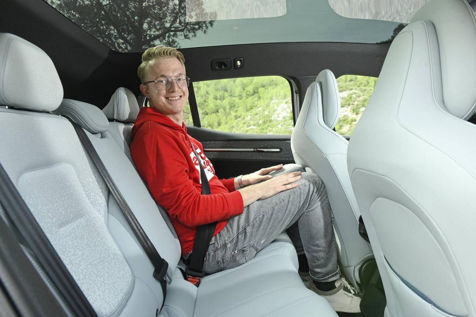 卷土重來:沃爾沃EX30