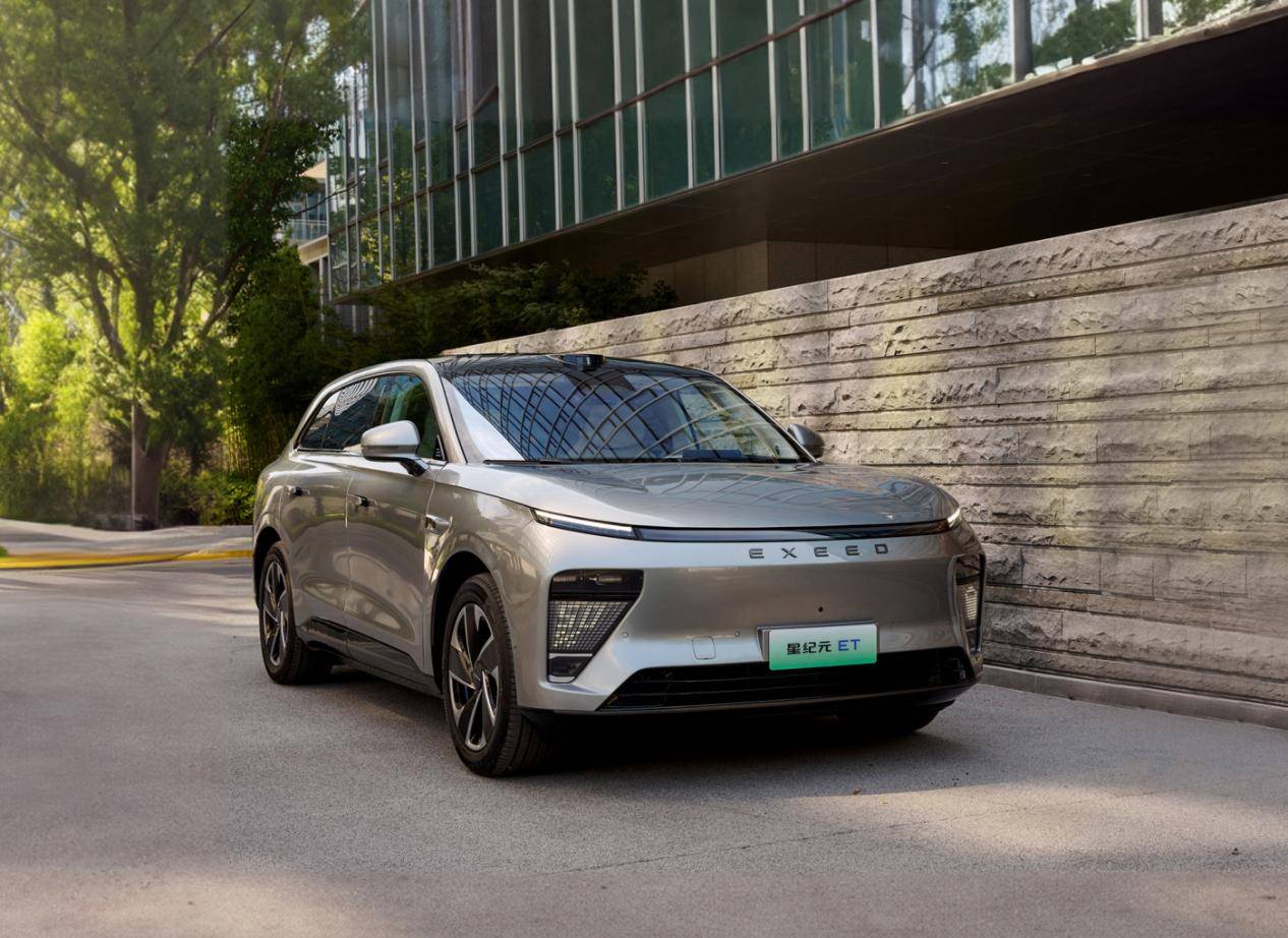 1400x0_1_q95_autohomecar__CjIFV2U3aYyAJKdTACGkJz9-RdQ357