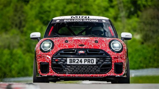 全新MINI Cooper JCW諜照曝光 或6月發布