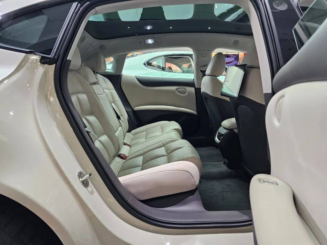 論產(chǎn)品力和定價(jià),智己L6沒(méi)理由賣不好啊!