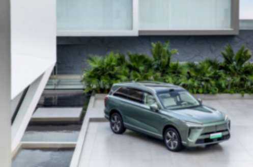 邀請別人跑馬拉松的長城,自己也在跑一場馬拉松