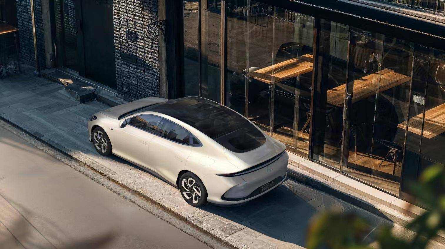 熱門車型只有冷門銷量?討好市場的智己L6,可能還得降價