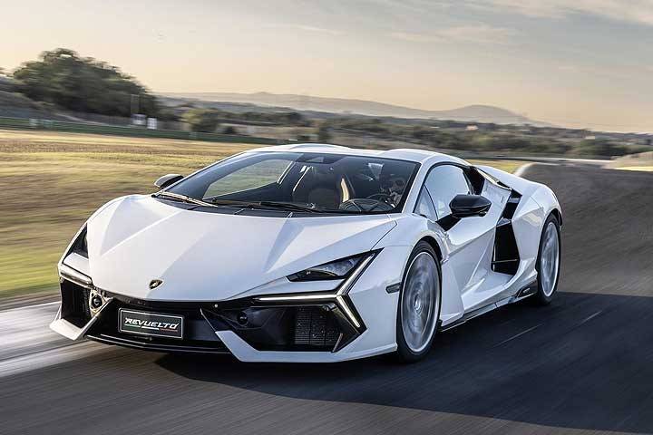 全新改款蘭博基尼小牛動力瞄準900匹,繼續燃油激情