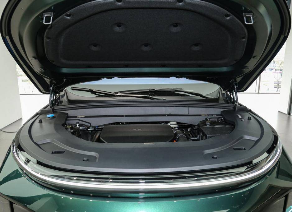 理想L7銷量領先占據新能源汽車市場先機