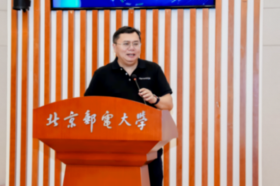 華為終端BG軟件部總裁龔體:鴻蒙生態(tài)要好用,至少需要百萬(wàn)級(jí)別以上的開發(fā)者