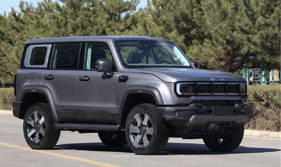 競爭坦克300Hi4-T?BJ40e搭1.5T增程混動+電四驅,配“三把鎖” 50c5a1f4a12affe2737c562e82666720@194913