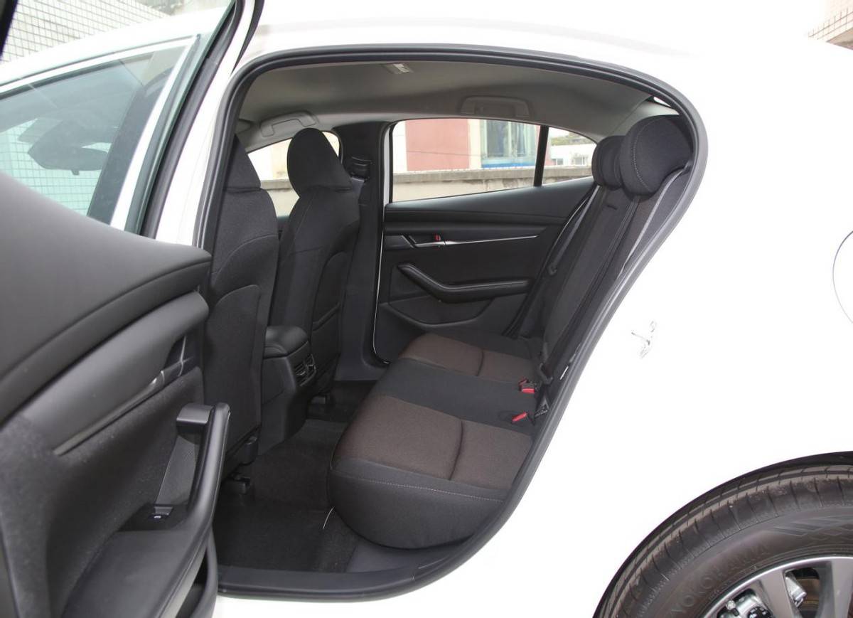 降價(jià)了!馬自達(dá)3 昂克賽拉2.0L開(kāi)啟限時(shí)優(yōu)惠,8.99萬(wàn)起售