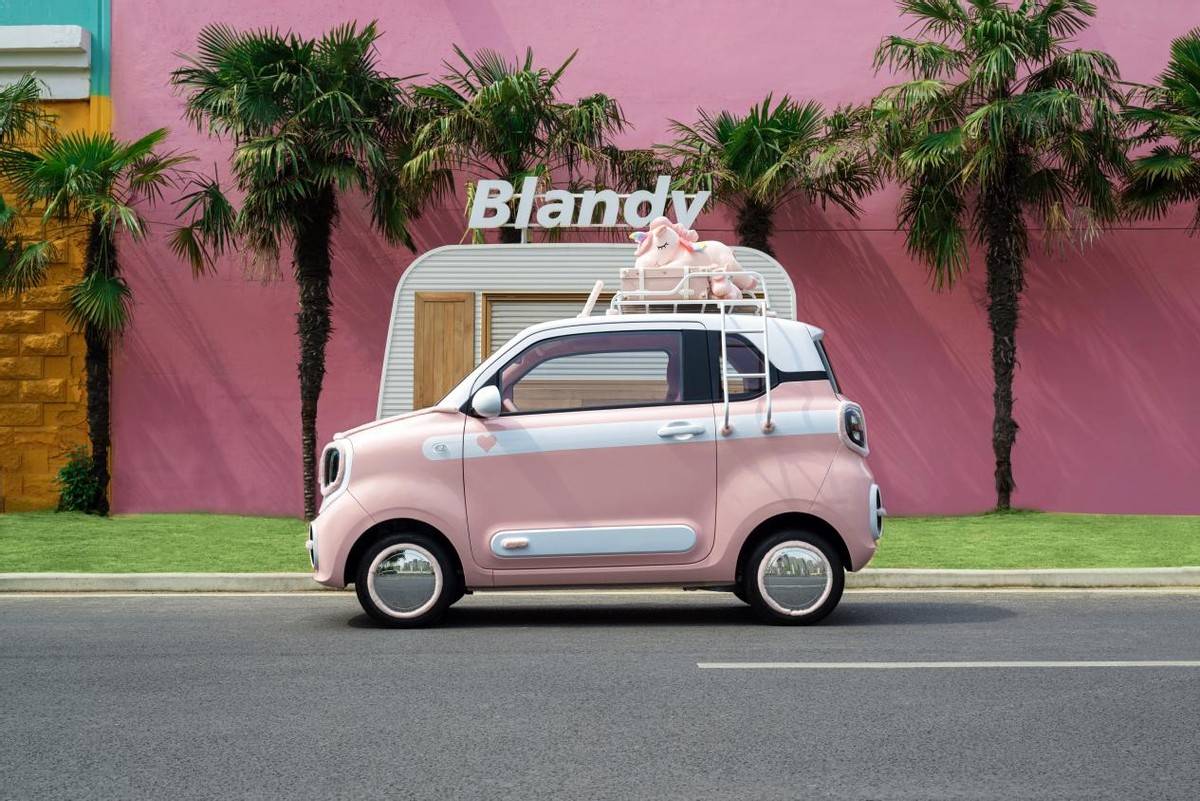 “顛覆性”啟程,開啟“質保新紀元”——奔騰小馬預售2.89萬元起