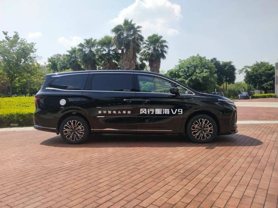 長續(xù)航、大空間 關(guān)鍵價格還不到20萬 試駕東風風行星海V9