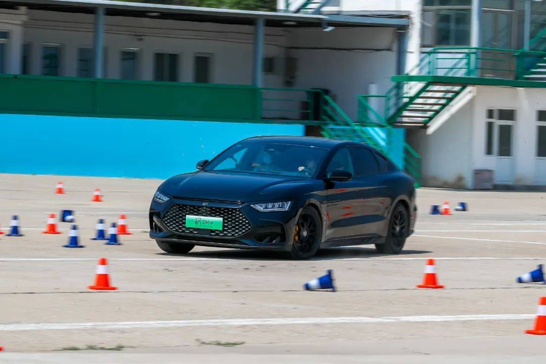 硬核科技再加碼,“云輦”為比亞迪漢、唐帶來了什么?