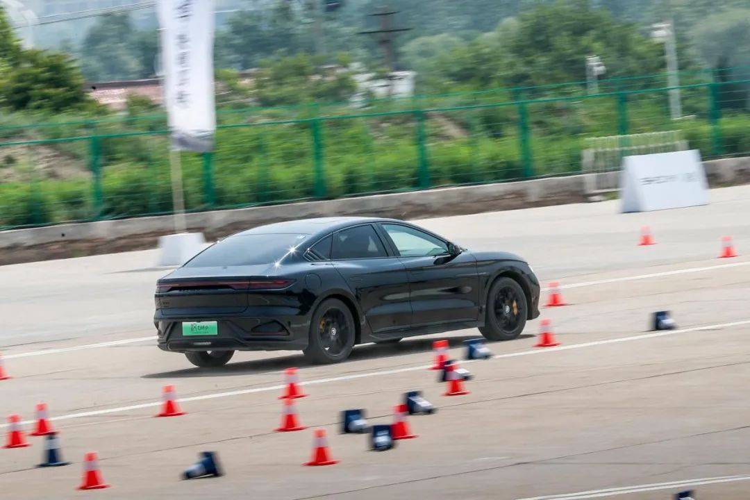 硬核科技再加碼,“云輦”為比亞迪漢、唐帶來了什么?