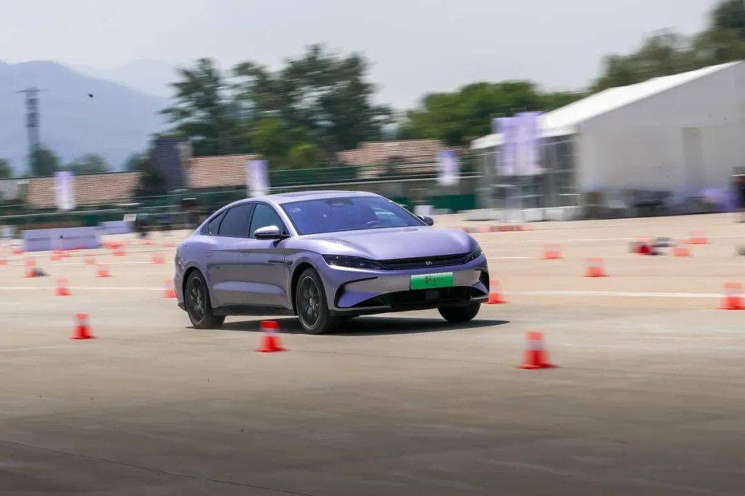 硬核科技再加碼,“云輦”為比亞迪漢、唐帶來了什么?