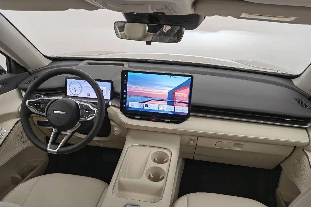 國產“三巨頭”齊換代,都有銷冠潛質,預算10萬你選誰?