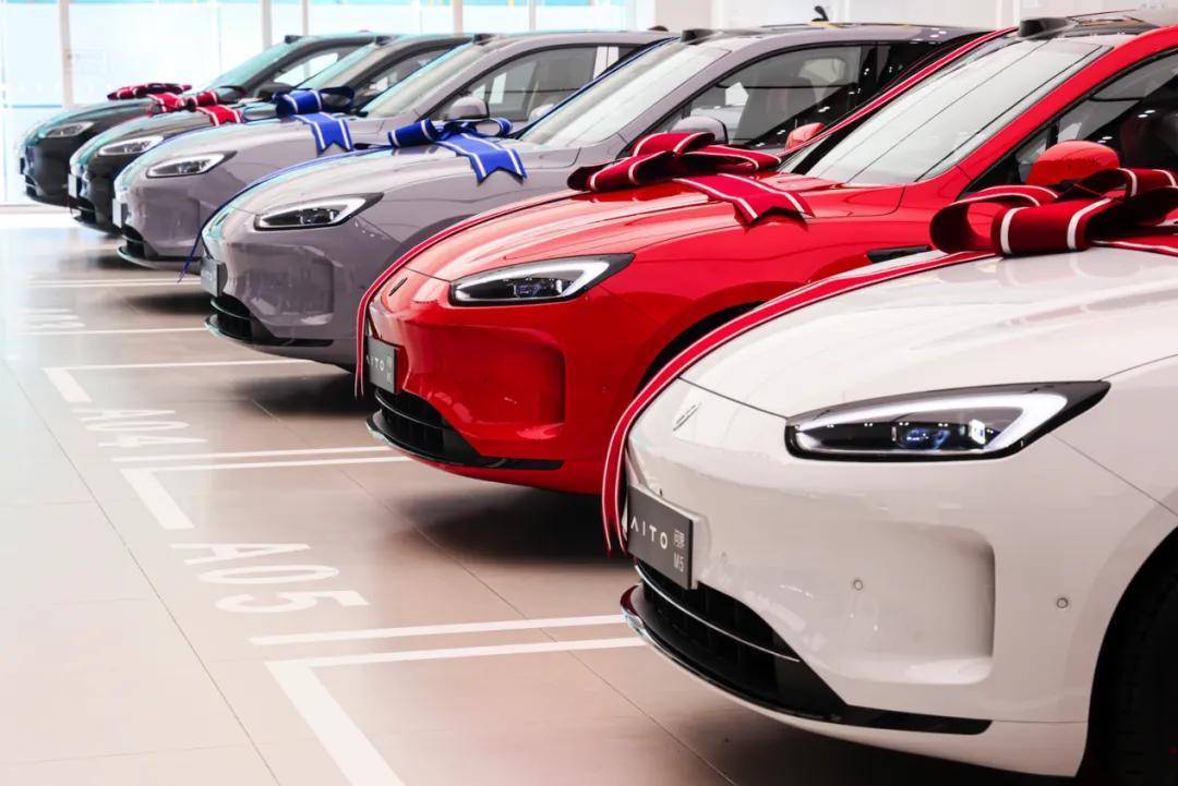 問界M7再煥新,能打贏理想L系列嗎?