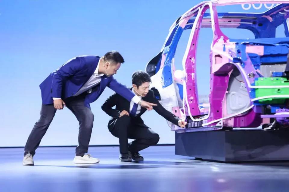 25年后奇 瑞風(fēng)云再扛大旗,理工男大秀新豪華